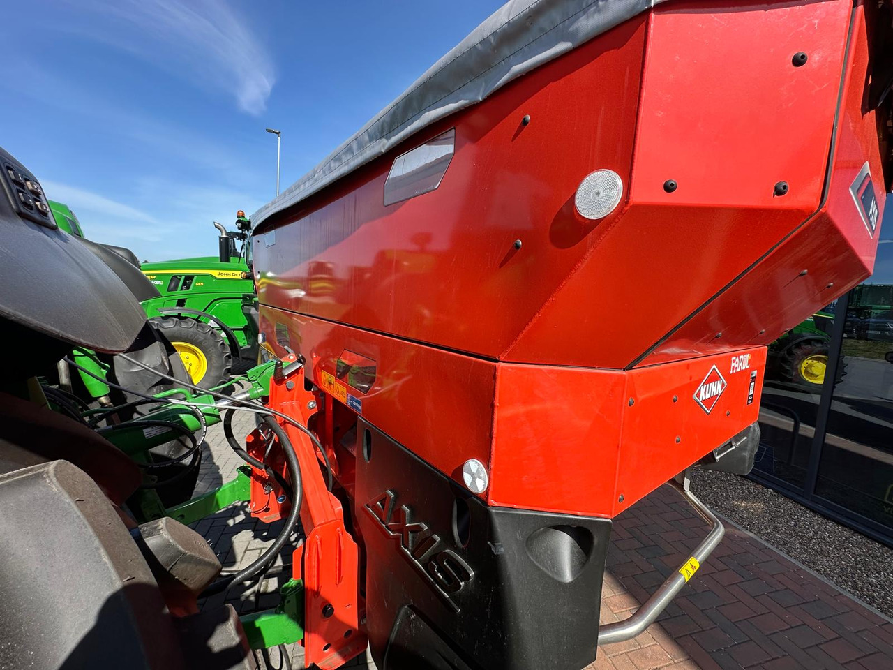 Kuhn Axis 40.2 H EMC W - Lannoitteenlevitin: kuva Kuhn Axis 40.2 H EMC W - Lannoitteenlevitin Kuhn Axis 40.2 H EMC W - Lannoitteenlevitin: kuva Kuhn Axis 40.2 H EMC W - Lannoitteenlevitin