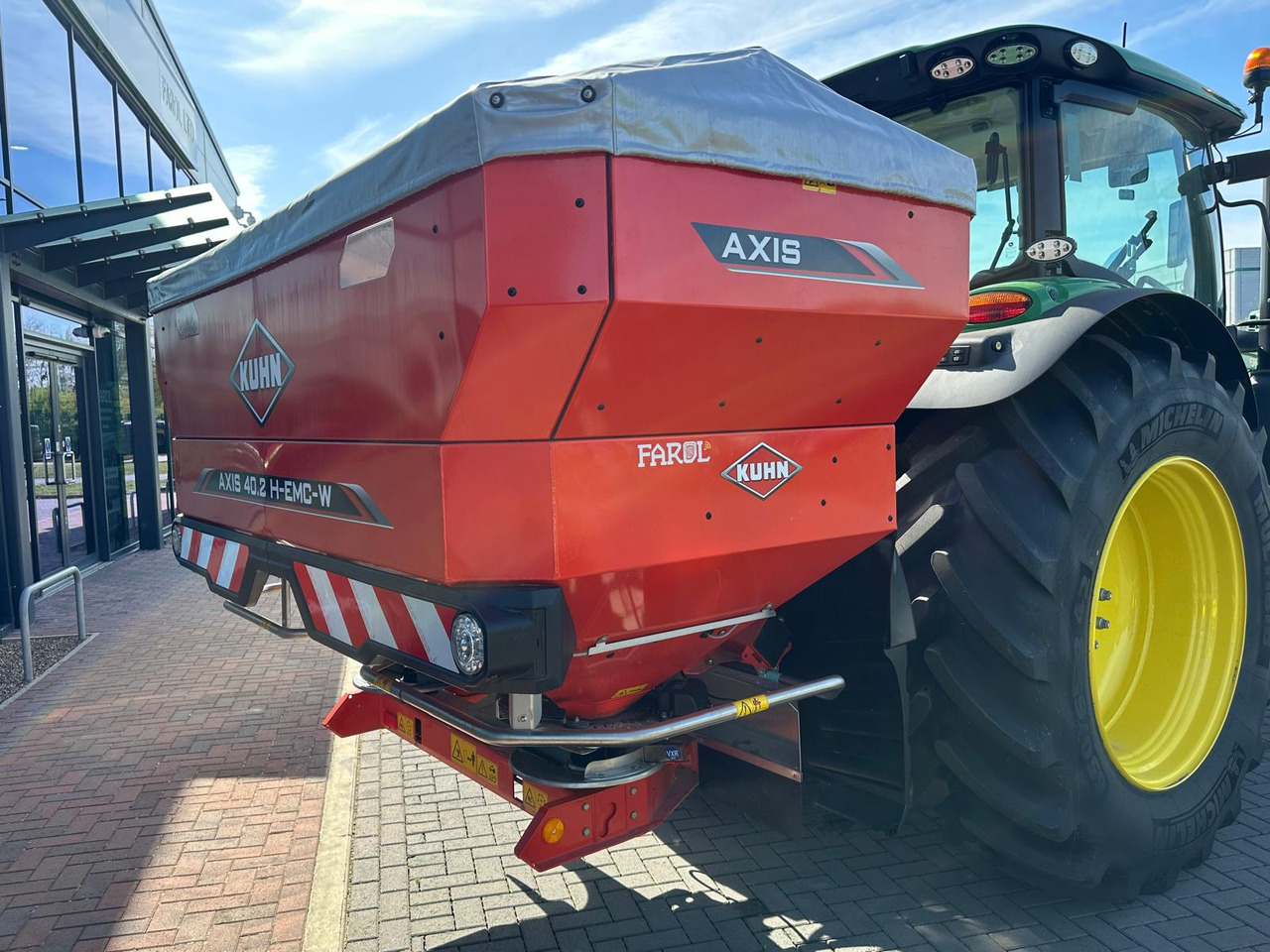 Kuhn Axis 40.2 H EMC W - Lannoitteenlevitin: kuva Kuhn Axis 40.2 H EMC W - Lannoitteenlevitin Kuhn Axis 40.2 H EMC W - Lannoitteenlevitin: kuva Kuhn Axis 40.2 H EMC W - Lannoitteenlevitin