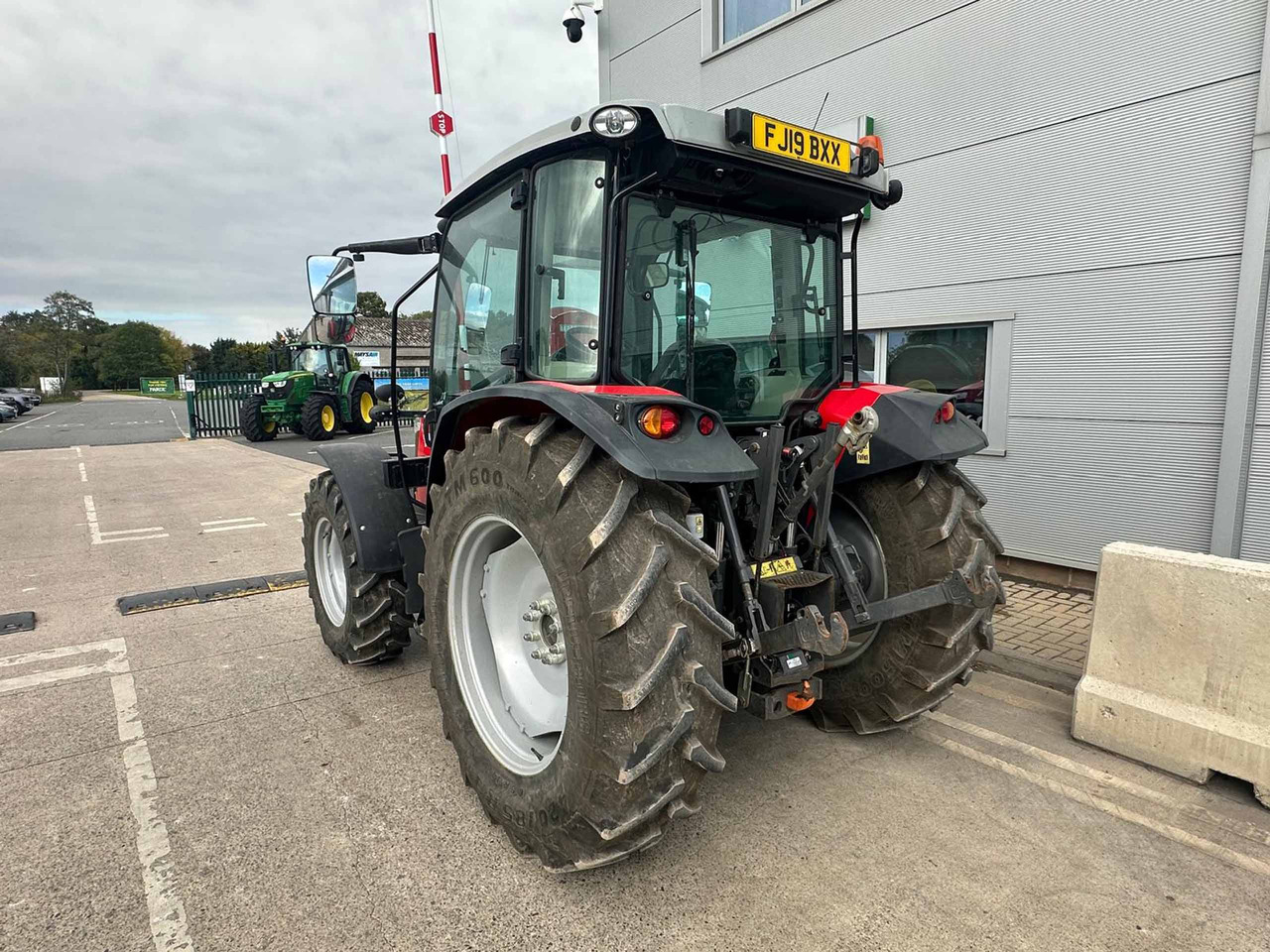 Massey Ferguson 4709 - Traktori: kuva Massey Ferguson 4709 - Traktori Massey Ferguson 4709 - Traktori: kuva Massey Ferguson 4709 - Traktori