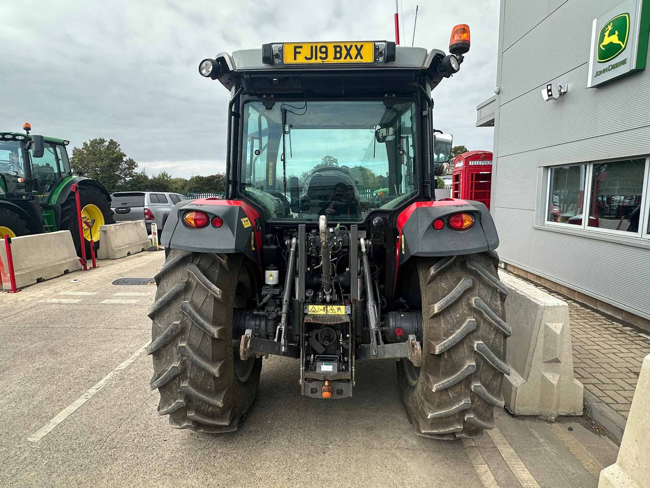 Massey Ferguson 4709 - Traktori: kuva Massey Ferguson 4709 - Traktori Massey Ferguson 4709 - Traktori: kuva Massey Ferguson 4709 - Traktori