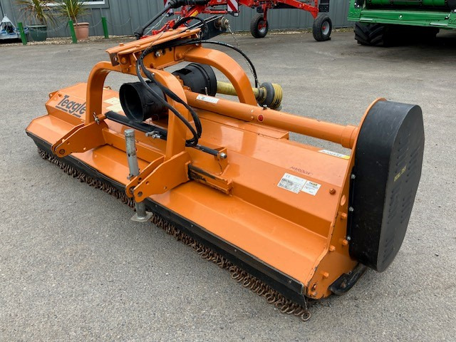 Teagle Dual 285 - Kesantomurskain: kuva Teagle Dual 285 - Kesantomurskain Teagle Dual 285 - Kesantomurskain: kuva Teagle Dual 285 - Kesantomurskain