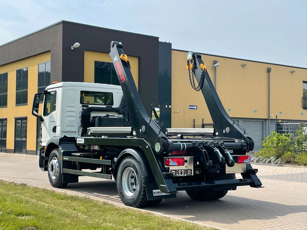 MAN TGM 18.320 4x2 Euro 6e Hiab Multilift Futura 12 - Kippiauto kuorma-auto, Nosturiauto: kuva MAN TGM 18.320 4x2 Euro 6e Hiab Multilift Futura 12 - Kippiauto kuorma-auto, Nosturiauto MAN TGM 18.320 4x2 Euro 6e Hiab Multilift Futura 12 - Kippiauto kuorma-auto, Nosturiauto: kuva MAN TGM 18.320 4x2 Euro 6e Hiab Multilift Futura 12 - Kippiauto kuorma-auto, Nosturiauto