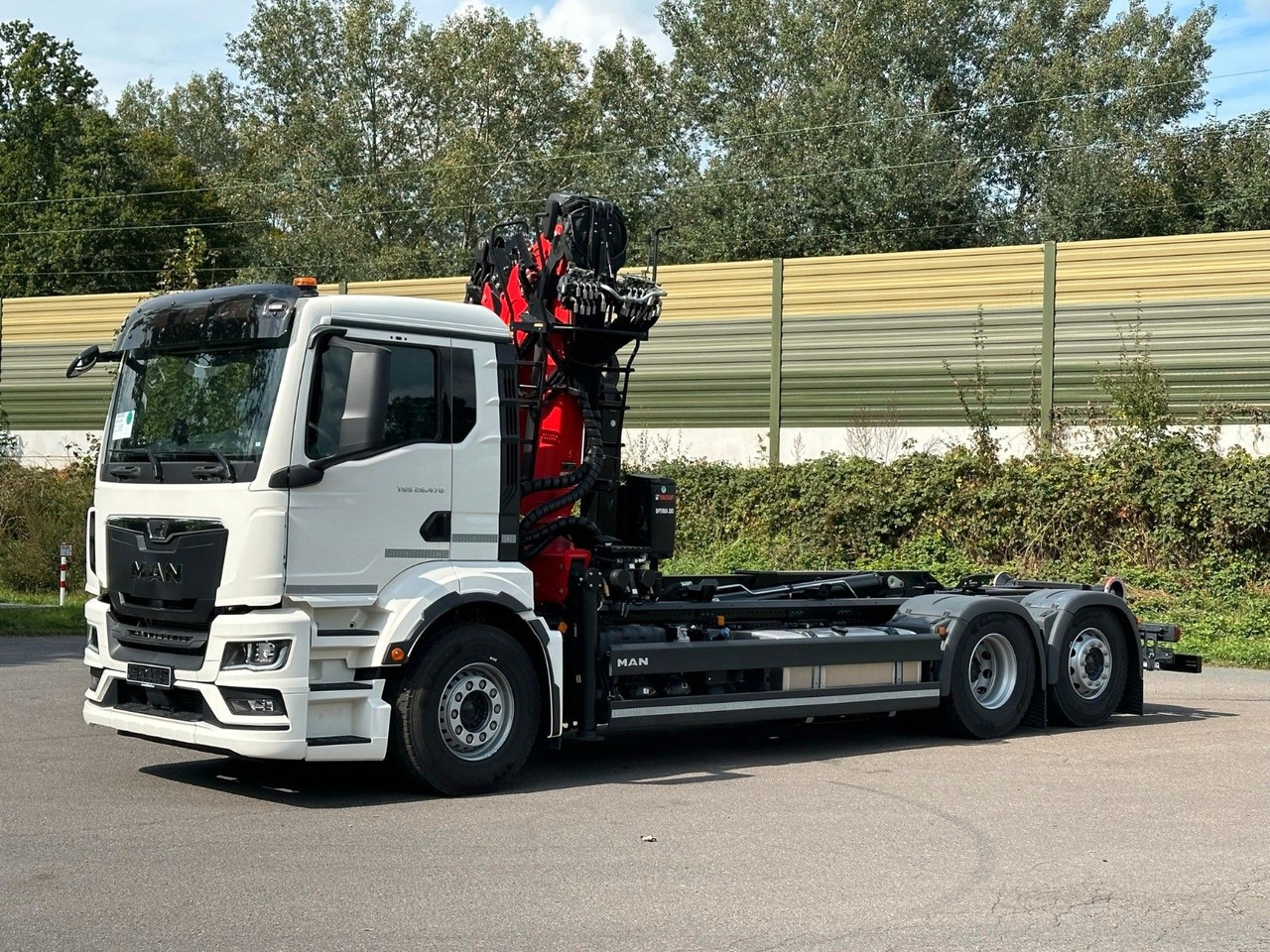 MAN TGS 26.470 6x2 Abrollkipper + Kran EPSILON - Koukkulava kuorma-auto, Nosturiauto: kuva MAN TGS 26.470 6x2 Abrollkipper + Kran EPSILON - Koukkulava kuorma-auto, Nosturiauto MAN TGS 26.470 6x2 Abrollkipper + Kran EPSILON - Koukkulava kuorma-auto, Nosturiauto: kuva MAN TGS 26.470 6x2 Abrollkipper + Kran EPSILON - Koukkulava kuorma-auto, Nosturiauto
