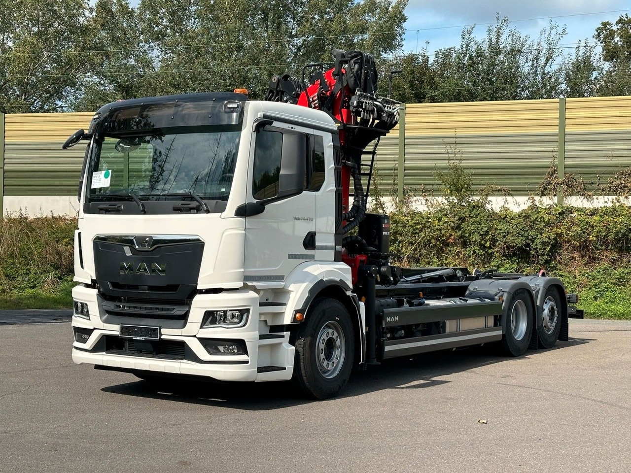 MAN TGS 26.470 6x2 Abrollkipper + Kran EPSILON - Koukkulava kuorma-auto, Nosturiauto: kuva MAN TGS 26.470 6x2 Abrollkipper + Kran EPSILON - Koukkulava kuorma-auto, Nosturiauto MAN TGS 26.470 6x2 Abrollkipper + Kran EPSILON - Koukkulava kuorma-auto, Nosturiauto: kuva MAN TGS 26.470 6x2 Abrollkipper + Kran EPSILON - Koukkulava kuorma-auto, Nosturiauto