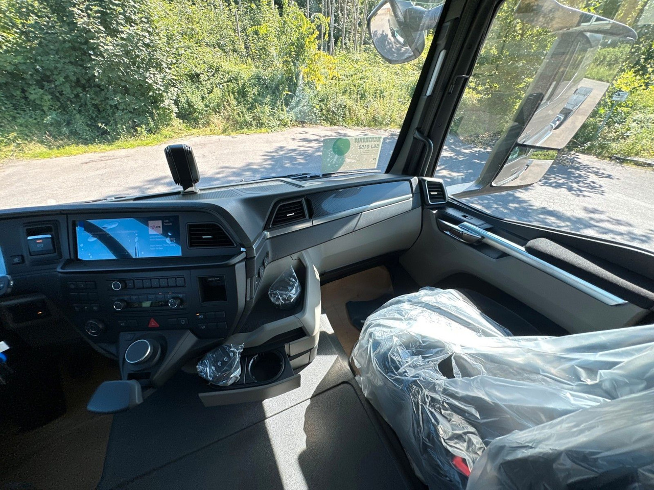 Nosturiauto MAN TGS 26.520 6x6 Kran HIAB X-HIPRO 548E-8: kuva Nosturiauto MAN TGS 26.520 6x6 Kran HIAB X-HIPRO 548E-8