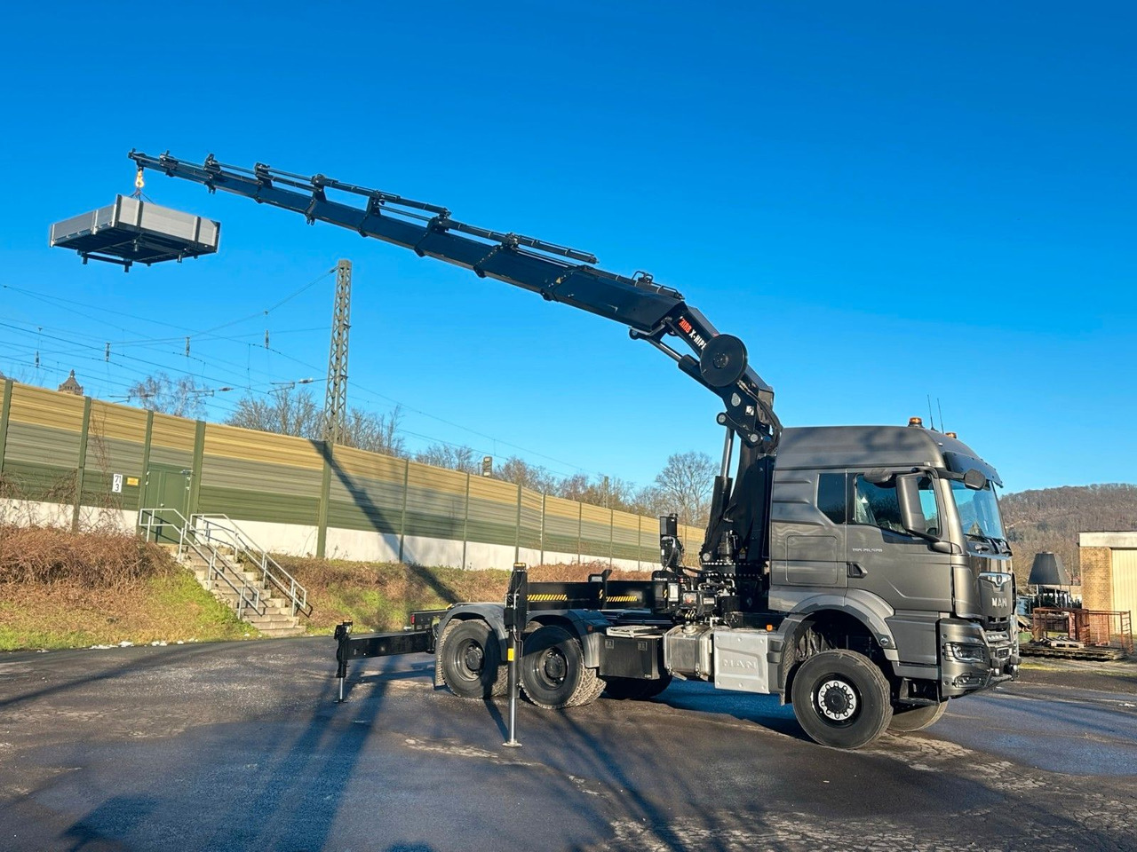 Nosturiauto MAN TGS 26.520 6x6 Kran HIAB X-HIPRO 548E-8: kuva Nosturiauto MAN TGS 26.520 6x6 Kran HIAB X-HIPRO 548E-8