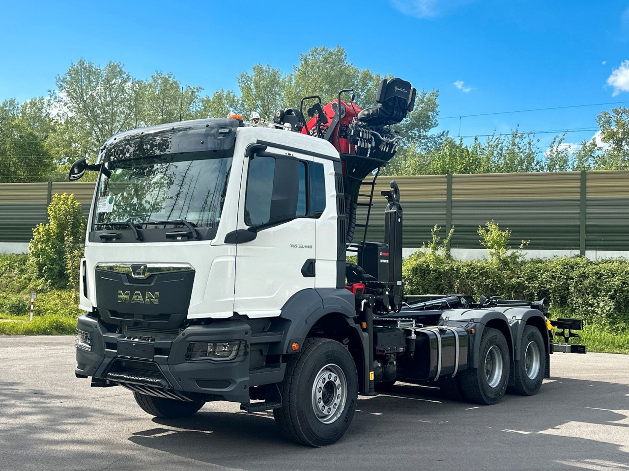 MAN TGS 33.440 6x4 Epsilon 170Z MultiLift 20s56 - Koukkulava kuorma-auto, Nosturiauto: kuva MAN TGS 33.440 6x4 Epsilon 170Z MultiLift 20s56 - Koukkulava kuorma-auto, Nosturiauto MAN TGS 33.440 6x4 Epsilon 170Z MultiLift 20s56 - Koukkulava kuorma-auto, Nosturiauto: kuva MAN TGS 33.440 6x4 Epsilon 170Z MultiLift 20s56 - Koukkulava kuorma-auto, Nosturiauto