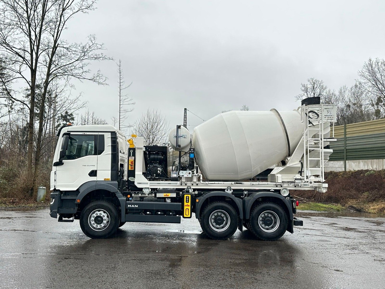 MAN TGS 33.440 6x4 Euro6e Abroller + Fahrmischer - Koukkulava kuorma-auto, Nosturiauto: kuva MAN TGS 33.440 6x4 Euro6e Abroller + Fahrmischer - Koukkulava kuorma-auto, Nosturiauto MAN TGS 33.440 6x4 Euro6e Abroller + Fahrmischer - Koukkulava kuorma-auto, Nosturiauto: kuva MAN TGS 33.440 6x4 Euro6e Abroller + Fahrmischer - Koukkulava kuorma-auto, Nosturiauto
