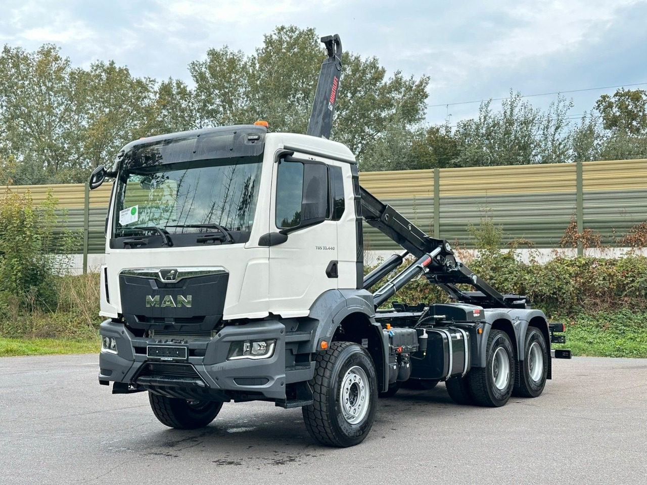MAN TGS 33.440 6x4 Euro6e MultiLift 21S59 - Koukkulava kuorma-auto, Nosturiauto: kuva MAN TGS 33.440 6x4 Euro6e MultiLift 21S59 - Koukkulava kuorma-auto, Nosturiauto MAN TGS 33.440 6x4 Euro6e MultiLift 21S59 - Koukkulava kuorma-auto, Nosturiauto: kuva MAN TGS 33.440 6x4 Euro6e MultiLift 21S59 - Koukkulava kuorma-auto, Nosturiauto