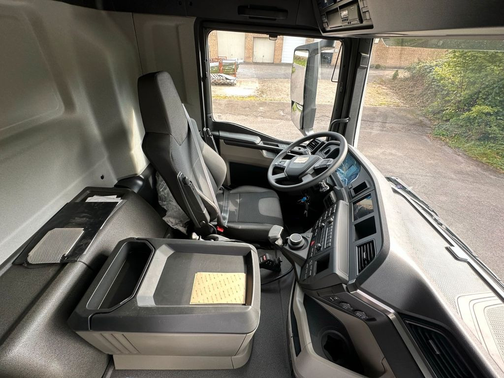 MAN TGS 33.440 6x4 Euro6e Saug- und Spülkombi - Puhtaanpitoauto: kuva MAN TGS 33.440 6x4 Euro6e Saug- und Spülkombi - Puhtaanpitoauto MAN TGS 33.440 6x4 Euro6e Saug- und Spülkombi - Puhtaanpitoauto: kuva MAN TGS 33.440 6x4 Euro6e Saug- und Spülkombi - Puhtaanpitoauto