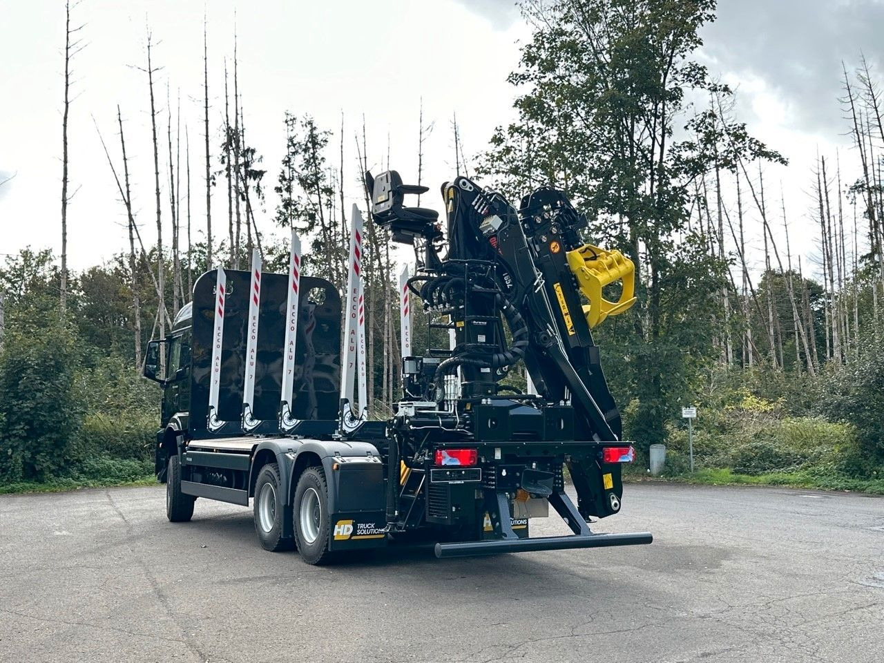 MAN TGS 33.520 6X6 Euro6e LogLift 165 Z - Puuauto, Nosturiauto: kuva MAN TGS 33.520 6X6 Euro6e LogLift 165 Z - Puuauto, Nosturiauto MAN TGS 33.520 6X6 Euro6e LogLift 165 Z - Puuauto, Nosturiauto: kuva MAN TGS 33.520 6X6 Euro6e LogLift 165 Z - Puuauto, Nosturiauto
