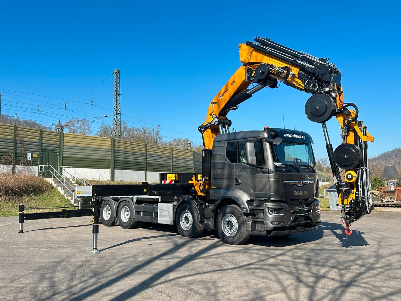 MAN TGS 35.520 8X4 TG 3 EFFER 955-8s +Jib 6sAUTOKRAN - Lava-kuorma-auto, Nosturiauto: kuva MAN TGS 35.520 8X4 TG 3 EFFER 955-8s +Jib 6sAUTOKRAN - Lava-kuorma-auto, Nosturiauto MAN TGS 35.520 8X4 TG 3 EFFER 955-8s +Jib 6sAUTOKRAN - Lava-kuorma-auto, Nosturiauto: kuva MAN TGS 35.520 8X4 TG 3 EFFER 955-8s +Jib 6sAUTOKRAN - Lava-kuorma-auto, Nosturiauto