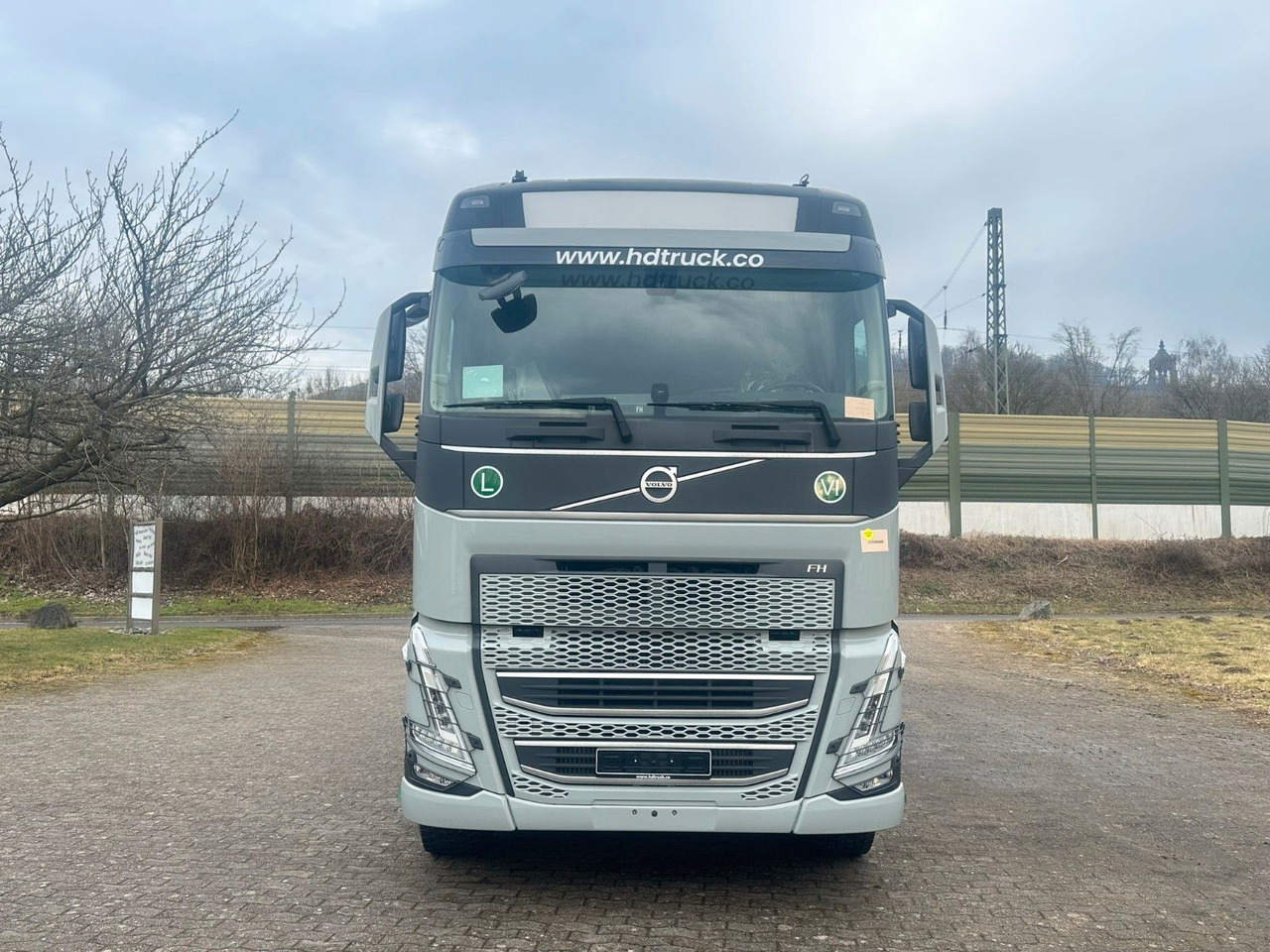 Volvo FH 540 6x4 Epsilon 150 Z - Puuauto, Nosturiauto: kuva Volvo FH 540 6x4 Epsilon 150 Z - Puuauto, Nosturiauto Volvo FH 540 6x4 Epsilon 150 Z - Puuauto, Nosturiauto: kuva Volvo FH 540 6x4 Epsilon 150 Z - Puuauto, Nosturiauto