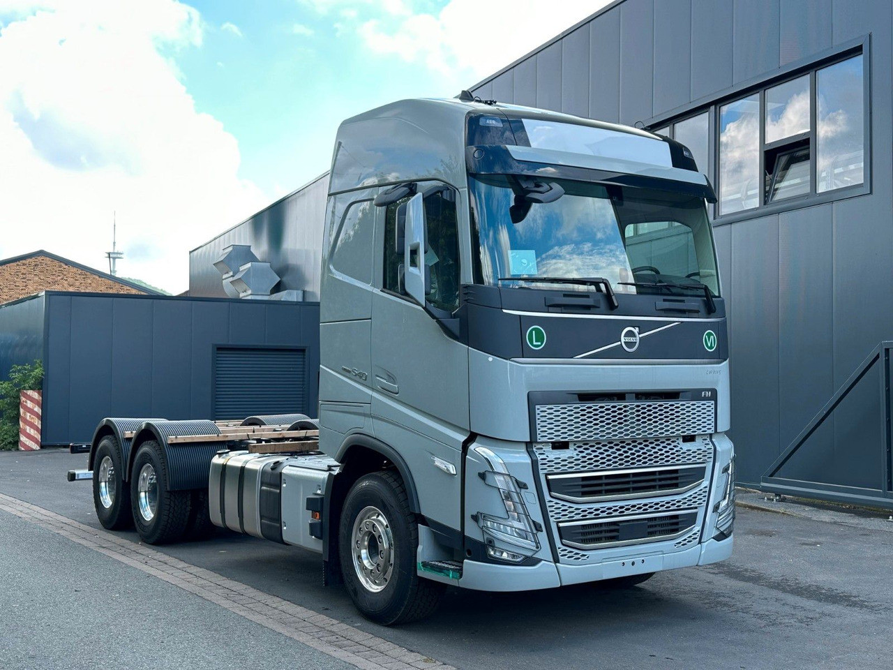 Volvo FH 540 6x4 - Kuorma-auto alusta: kuva Volvo FH 540 6x4 - Kuorma-auto alusta Volvo FH 540 6x4 - Kuorma-auto alusta: kuva Volvo FH 540 6x4 - Kuorma-auto alusta