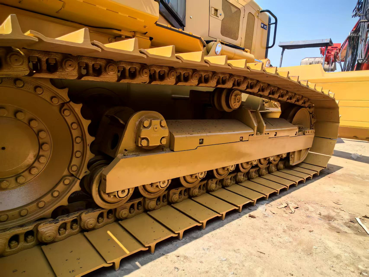 CATERPILLAR D6K - Puskutraktori: kuva CATERPILLAR D6K - Puskutraktori CATERPILLAR D6K - Puskutraktori: kuva CATERPILLAR D6K - Puskutraktori