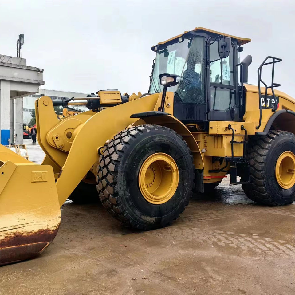 Low Price Sale! Used CAT 950GC Wheel Loader Original Front End Loader 950GC Loader in Shanghai China - Pyöräkuormaaja: kuva  Low Price Sale! Used CAT 950GC Wheel Loader Original Front End Loader 950GC Loader in Shanghai China - Pyöräkuormaaja Low Price Sale! Used CAT 950GC Wheel Loader Original Front End Loader 950GC Loader in Shanghai China - Pyöräkuormaaja: kuva  Low Price Sale! Used CAT 950GC Wheel Loader Original Front End Loader 950GC Loader in Shanghai China - Pyöräkuormaaja