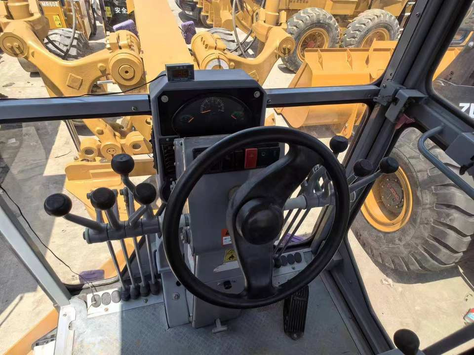 Second Hand Used Construction Machinery CAT 140K 15 Ton Grader for Sale 1000H From Shanghai Japanese Brand Good Condition - Tiehöylä: kuva Second Hand Used Construction Machinery CAT 140K 15 Ton Grader for Sale 1000H From Shanghai Japanese Brand Good Condition - Tiehöylä Second Hand Used Construction Machinery CAT 140K 15 Ton Grader for Sale 1000H From Shanghai Japanese Brand Good Condition - Tiehöylä: kuva Second Hand Used Construction Machinery CAT 140K 15 Ton Grader for Sale 1000H From Shanghai Japanese Brand Good Condition - Tiehöylä