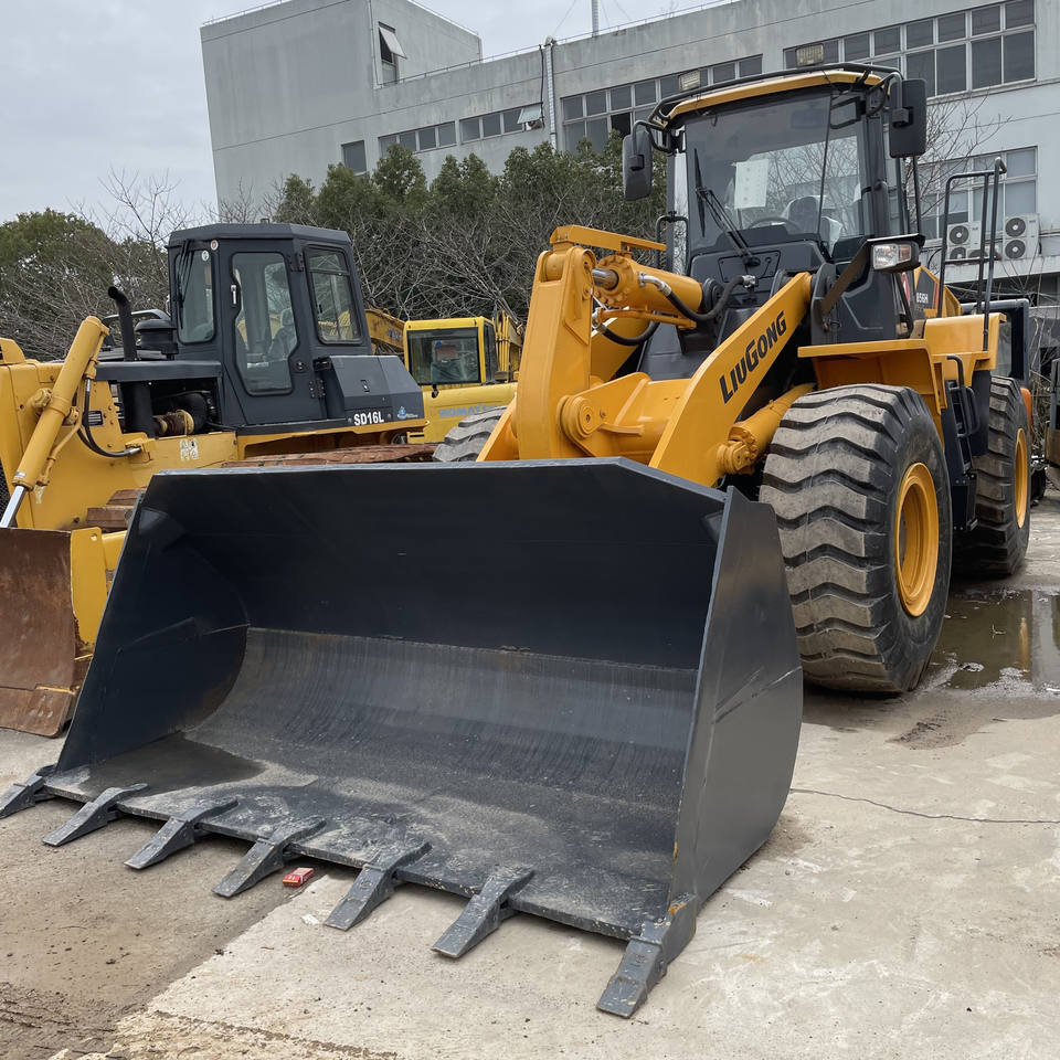 The Second-hand Front-end Loader Liugong 856H Is a Hot Seller in Shanghai, China - Pyöräkuormaaja: kuva The Second-hand Front-end Loader Liugong 856H Is a Hot Seller in Shanghai, China - Pyöräkuormaaja The Second-hand Front-end Loader Liugong 856H Is a Hot Seller in Shanghai, China - Pyöräkuormaaja: kuva The Second-hand Front-end Loader Liugong 856H Is a Hot Seller in Shanghai, China - Pyöräkuormaaja