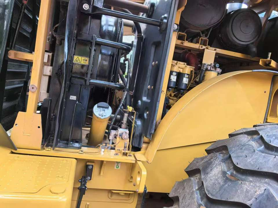 Used Caterpillar 950G RC Wheel Loader Reconditioned Cat 950 with Core Engine Backhoe or Front Loader for Sale - Pyöräkuormaaja: kuva  Used Caterpillar 950G RC Wheel Loader Reconditioned Cat 950 with Core Engine Backhoe or Front Loader for Sale - Pyöräkuormaaja Used Caterpillar 950G RC Wheel Loader Reconditioned Cat 950 with Core Engine Backhoe or Front Loader for Sale - Pyöräkuormaaja: kuva  Used Caterpillar 950G RC Wheel Loader Reconditioned Cat 950 with Core Engine Backhoe or Front Loader for Sale - Pyöräkuormaaja