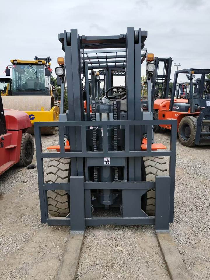 Used HELI Compact 5-ton Full Free Lift Mast Forklift Isuzu Engine - Dieseltrukki: kuva  Used HELI Compact 5-ton Full Free Lift Mast Forklift Isuzu Engine - Dieseltrukki Used HELI Compact 5-ton Full Free Lift Mast Forklift Isuzu Engine - Dieseltrukki: kuva  Used HELI Compact 5-ton Full Free Lift Mast Forklift Isuzu Engine - Dieseltrukki