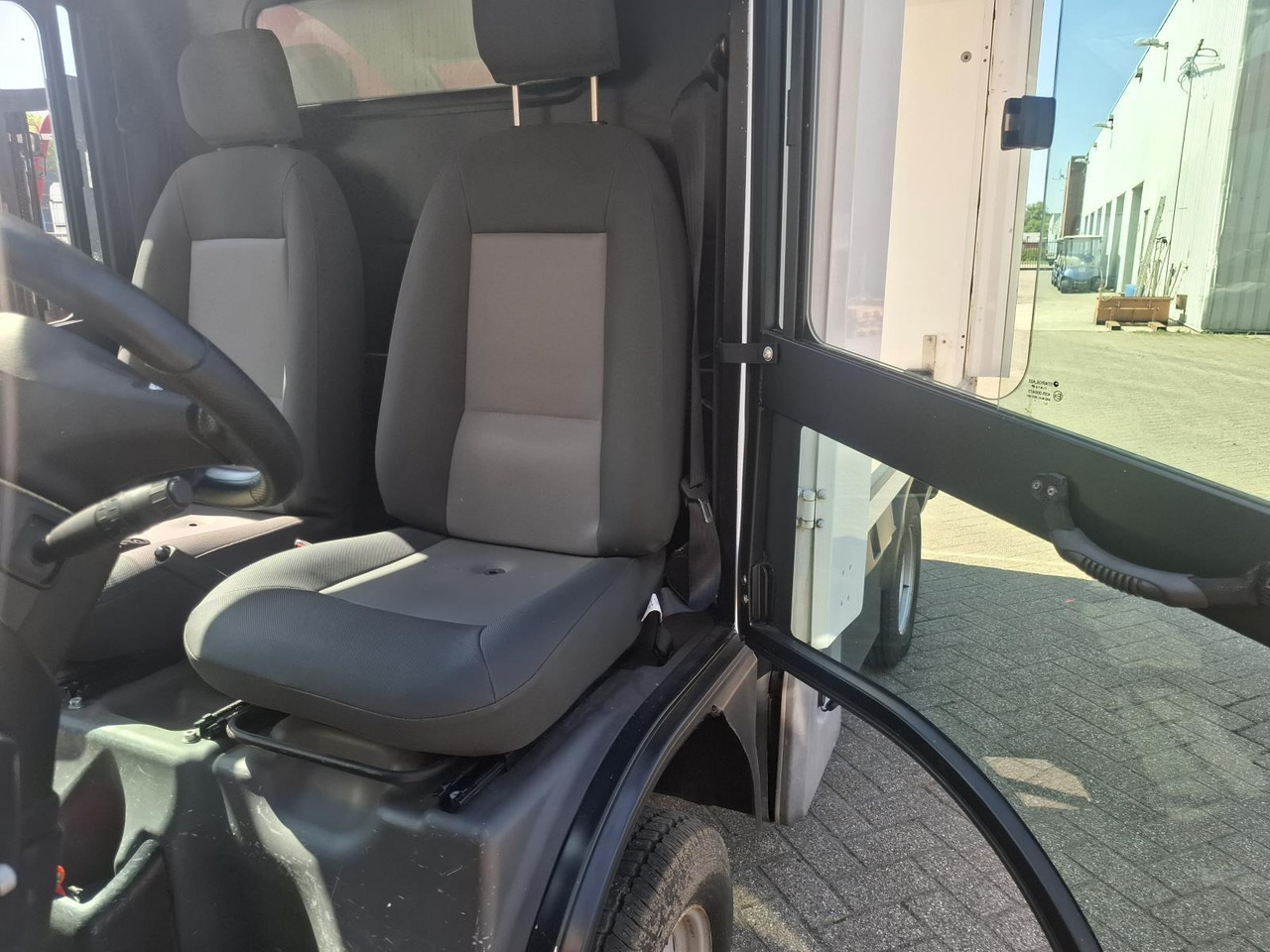 Aixam Mega E-Worker Elektrische Bakwagen RT-998-D - Golfauto: kuva Aixam Mega E-Worker Elektrische Bakwagen RT-998-D - Golfauto Aixam Mega E-Worker Elektrische Bakwagen RT-998-D - Golfauto: kuva Aixam Mega E-Worker Elektrische Bakwagen RT-998-D - Golfauto