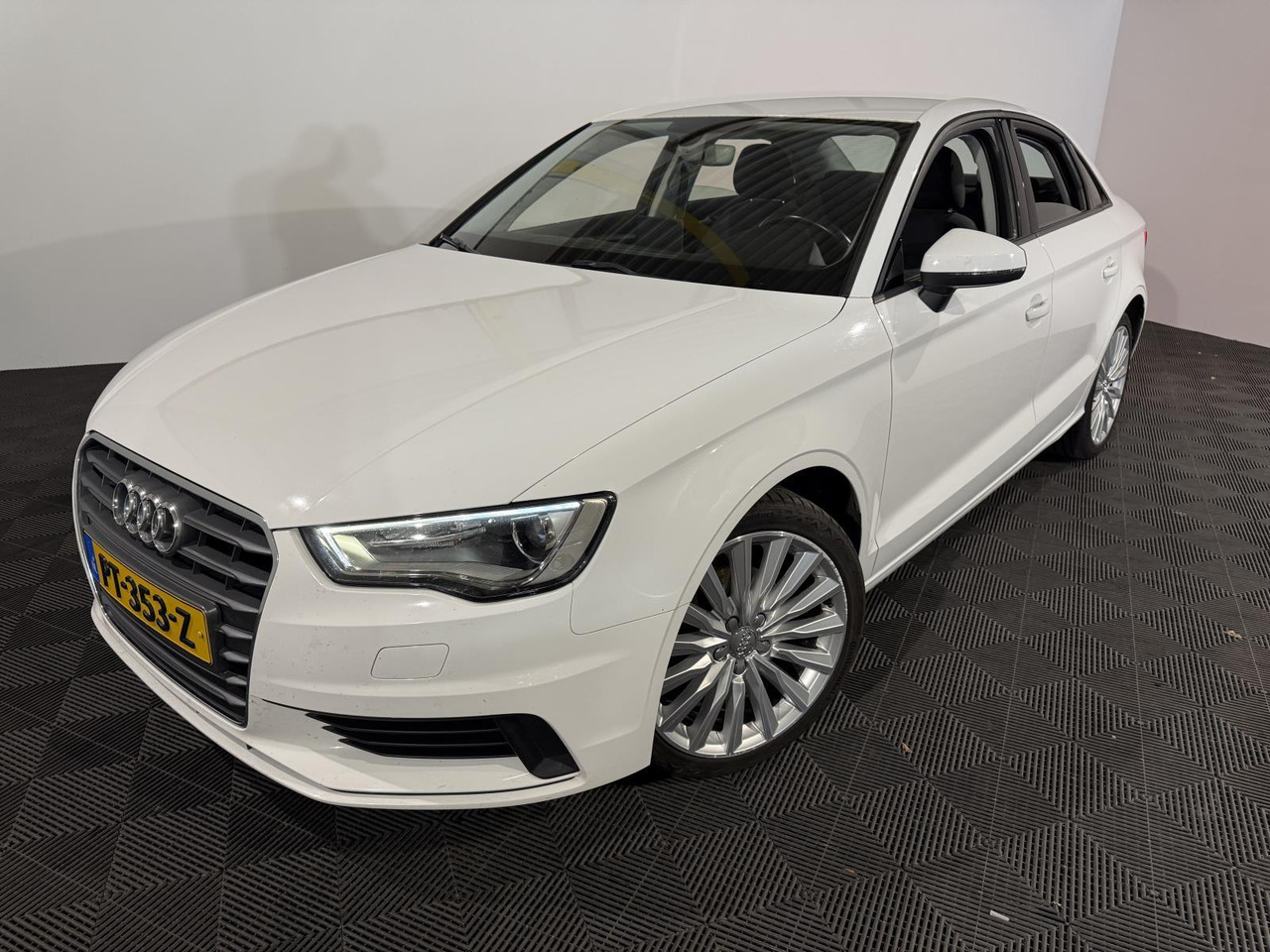 Audi | A3 Limousine | 1.4 TFSI Attraction Pro Line Plus Automaat | 2016 | 256.538 km | PT353Z | Geen oordeel - Sedan: kuva Audi | A3 Limousine | 1.4 TFSI Attraction Pro Line Plus Automaat | 2016 | 256.538 km | PT353Z | Geen oordeel - Sedan Audi | A3 Limousine | 1.4 TFSI Attraction Pro Line Plus Automaat | 2016 | 256.538 km | PT353Z | Geen oordeel - Sedan: kuva Audi | A3 Limousine | 1.4 TFSI Attraction Pro Line Plus Automaat | 2016 | 256.538 km | PT353Z | Geen oordeel - Sedan