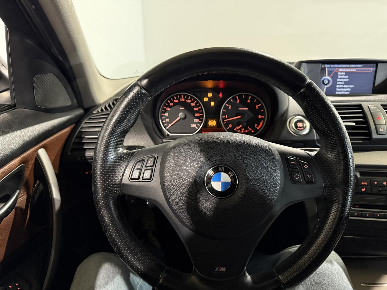 BMW | 1-serie | 116i EffDyn. Ed. Business Line Ultimate Edition | 2011 | 263.221 km | 05RHG5 | Logisch - Viistoperä: kuva BMW | 1-serie | 116i EffDyn. Ed. Business Line Ultimate Edition | 2011 | 263.221 km | 05RHG5 | Logisch - Viistoperä BMW | 1-serie | 116i EffDyn. Ed. Business Line Ultimate Edition | 2011 | 263.221 km | 05RHG5 | Logisch - Viistoperä: kuva BMW | 1-serie | 116i EffDyn. Ed. Business Line Ultimate Edition | 2011 | 263.221 km | 05RHG5 | Logisch - Viistoperä