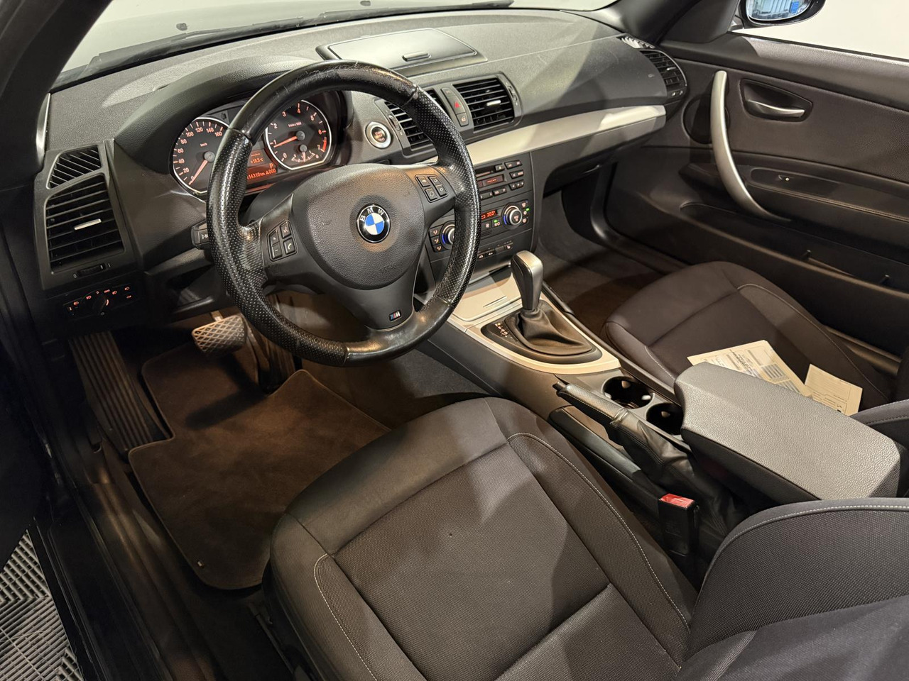 BMW | 1-serie Cabrio | 118i High Executive | 2009 | 114.310 km | 43HZT4 | Logisch - Henkilöauto: kuva BMW | 1-serie Cabrio | 118i High Executive | 2009 | 114.310 km | 43HZT4 | Logisch - Henkilöauto BMW | 1-serie Cabrio | 118i High Executive | 2009 | 114.310 km | 43HZT4 | Logisch - Henkilöauto: kuva BMW | 1-serie Cabrio | 118i High Executive | 2009 | 114.310 km | 43HZT4 | Logisch - Henkilöauto