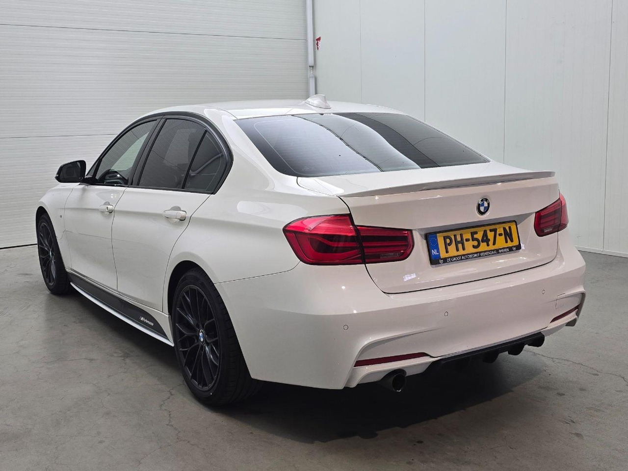 BMW 3-serie 318i High Executive | 2017 | 132.699 km | PH547N | NAP: Logisch - Sedan: kuva BMW 3-serie 318i High Executive | 2017 | 132.699 km | PH547N | NAP: Logisch - Sedan BMW 3-serie 318i High Executive | 2017 | 132.699 km | PH547N | NAP: Logisch - Sedan: kuva BMW 3-serie 318i High Executive | 2017 | 132.699 km | PH547N | NAP: Logisch - Sedan