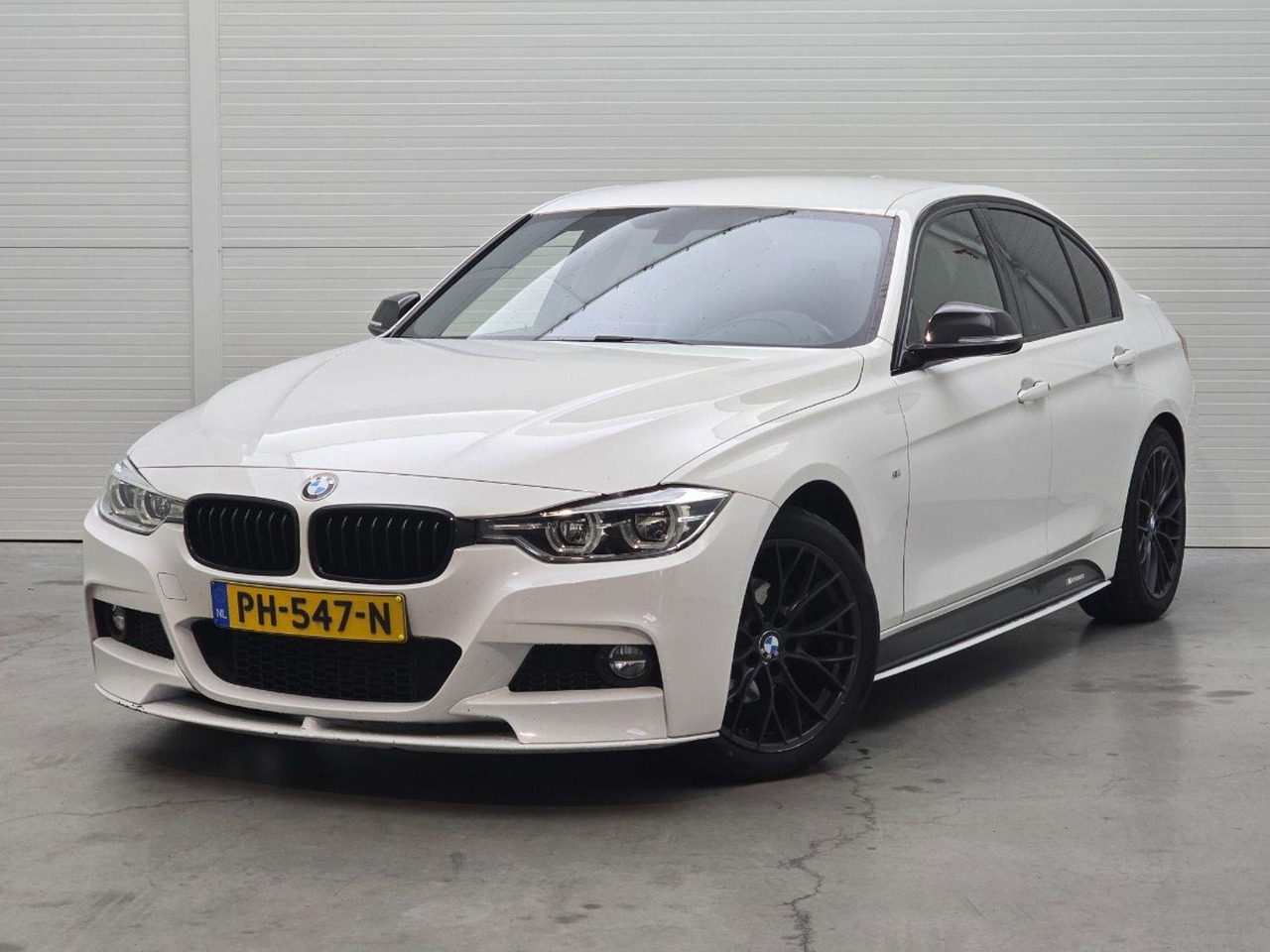 BMW 3-serie 318i High Executive | 2017 | 132.699 km | PH547N | NAP: Logisch - Sedan: kuva BMW 3-serie 318i High Executive | 2017 | 132.699 km | PH547N | NAP: Logisch - Sedan BMW 3-serie 318i High Executive | 2017 | 132.699 km | PH547N | NAP: Logisch - Sedan: kuva BMW 3-serie 318i High Executive | 2017 | 132.699 km | PH547N | NAP: Logisch - Sedan