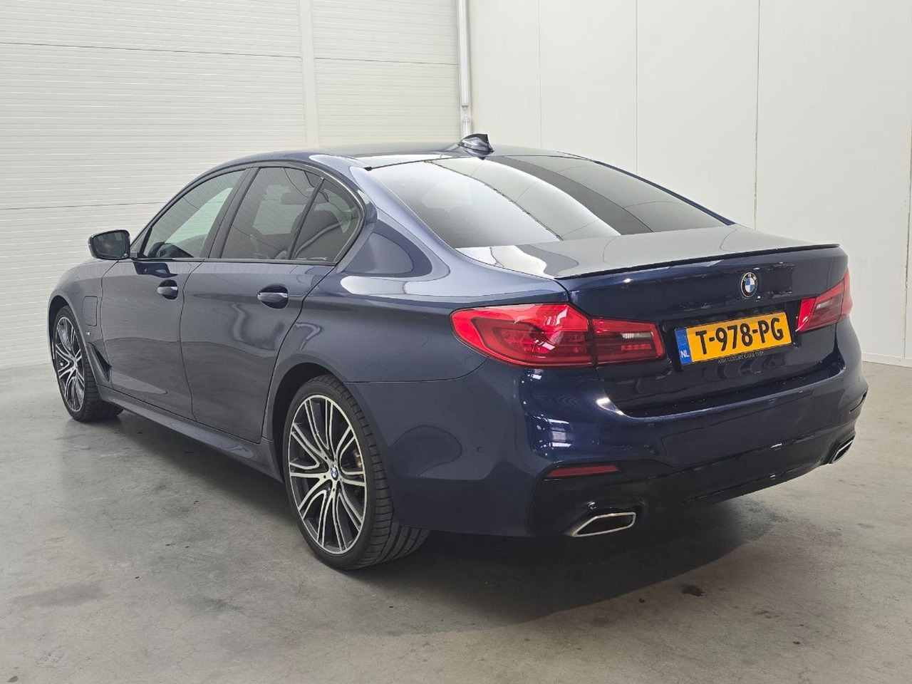BMW 5-serie 530e iPerformance High Executive | 2020 | 84.303 km | Automaat | T978PG | NAP: Geen oordeel - Sedan: kuva BMW 5-serie 530e iPerformance High Executive | 2020 | 84.303 km | Automaat | T978PG | NAP: Geen oordeel - Sedan BMW 5-serie 530e iPerformance High Executive | 2020 | 84.303 km | Automaat | T978PG | NAP: Geen oordeel - Sedan: kuva BMW 5-serie 530e iPerformance High Executive | 2020 | 84.303 km | Automaat | T978PG | NAP: Geen oordeel - Sedan
