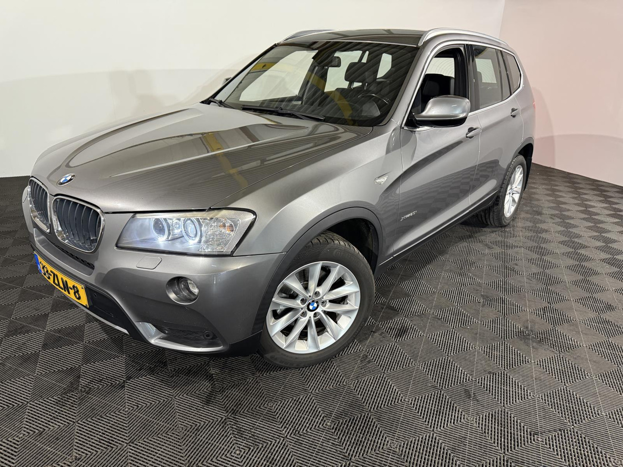 BMW | X3 | xDrive20i High Executive | 2013 | 252.834 km | Automaat | 33ZLN8 | Logisch - Maasturi/ Katumaasturi: kuva BMW | X3 | xDrive20i High Executive | 2013 | 252.834 km | Automaat | 33ZLN8 | Logisch - Maasturi/ Katumaasturi BMW | X3 | xDrive20i High Executive | 2013 | 252.834 km | Automaat | 33ZLN8 | Logisch - Maasturi/ Katumaasturi: kuva BMW | X3 | xDrive20i High Executive | 2013 | 252.834 km | Automaat | 33ZLN8 | Logisch - Maasturi/ Katumaasturi