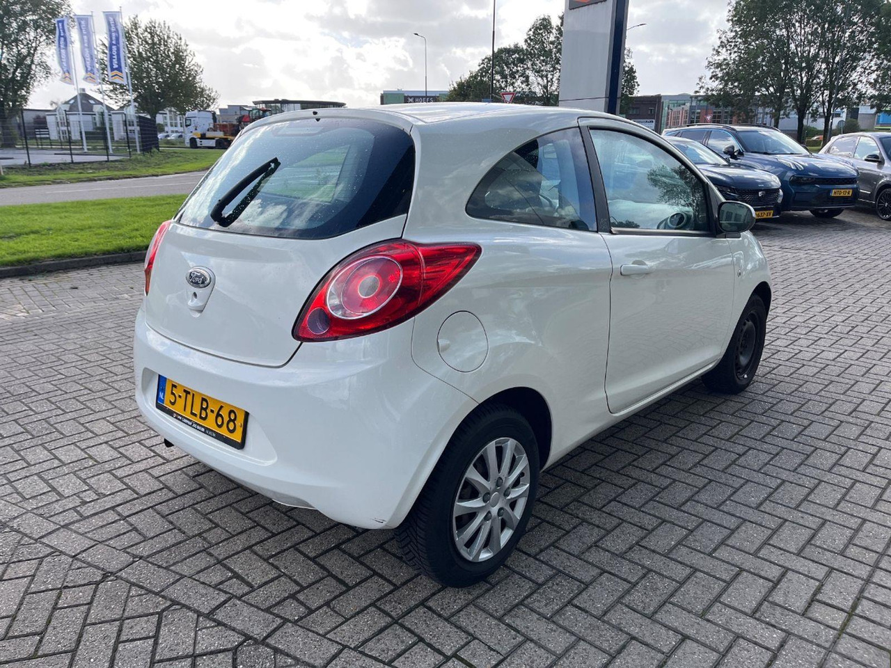 Ford Ka 1.2 Limited | 2011 | 142.277 km | 5TLB68 | NAP: Geen oordeel - Viistoperä: kuva Ford Ka 1.2 Limited | 2011 | 142.277 km | 5TLB68 | NAP: Geen oordeel - Viistoperä Ford Ka 1.2 Limited | 2011 | 142.277 km | 5TLB68 | NAP: Geen oordeel - Viistoperä: kuva Ford Ka 1.2 Limited | 2011 | 142.277 km | 5TLB68 | NAP: Geen oordeel - Viistoperä