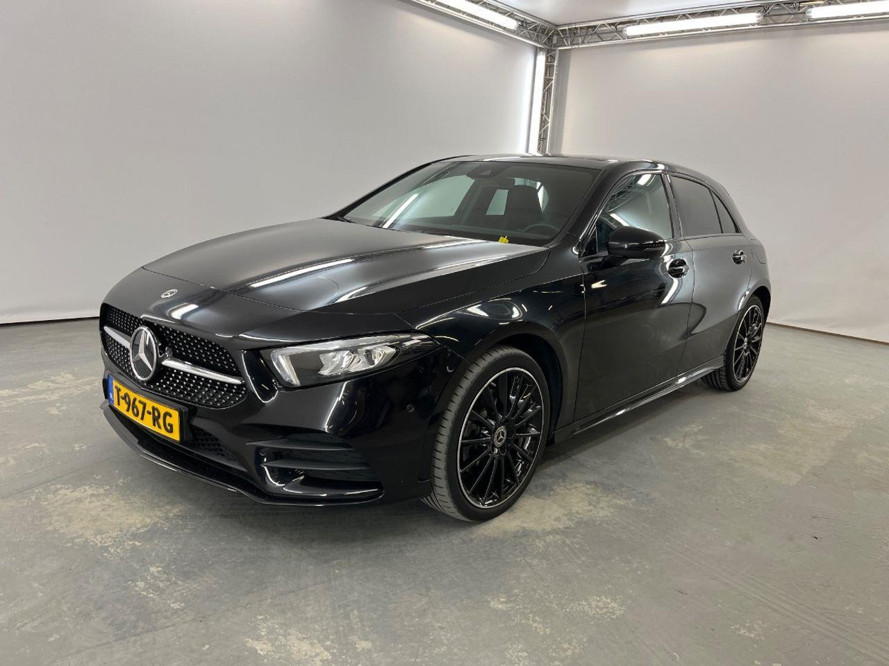 Mercedes - Benz A - klasse 250 e Business Line | 2022 | 26.677 km | Automaat | T967RG | NAP: Geen oordeel - Viistoperä: kuva Mercedes - Benz A - klasse 250 e Business Line | 2022 | 26.677 km | Automaat | T967RG | NAP: Geen oordeel - Viistoperä Mercedes - Benz A - klasse 250 e Business Line | 2022 | 26.677 km | Automaat | T967RG | NAP: Geen oordeel - Viistoperä: kuva Mercedes - Benz A - klasse 250 e Business Line | 2022 | 26.677 km | Automaat | T967RG | NAP: Geen oordeel - Viistoperä