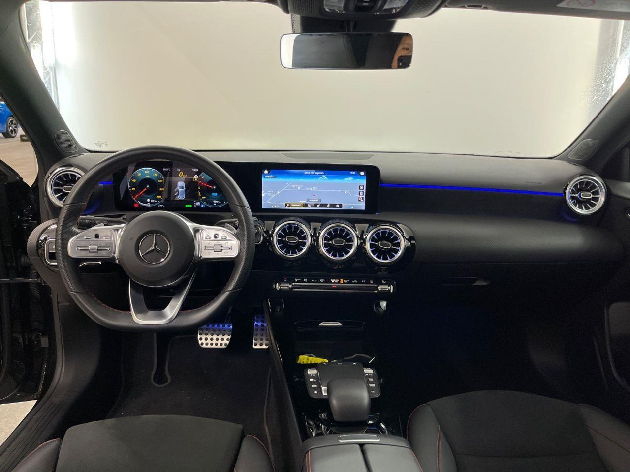 Mercedes - Benz A - klasse 250 e Business Line | 2022 | 26.677 km | Automaat | T967RG | NAP: Geen oordeel - Viistoperä: kuva Mercedes - Benz A - klasse 250 e Business Line | 2022 | 26.677 km | Automaat | T967RG | NAP: Geen oordeel - Viistoperä Mercedes - Benz A - klasse 250 e Business Line | 2022 | 26.677 km | Automaat | T967RG | NAP: Geen oordeel - Viistoperä: kuva Mercedes - Benz A - klasse 250 e Business Line | 2022 | 26.677 km | Automaat | T967RG | NAP: Geen oordeel - Viistoperä