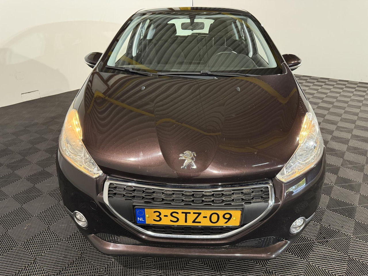 Peugeot | 208 | 1.2 VTi Urban Soul | 2014 | 200.317 km | 3STZ09 | Logisch - Viistoperä: kuva  Peugeot | 208 | 1.2 VTi Urban Soul | 2014 | 200.317 km | 3STZ09 | Logisch - Viistoperä Peugeot | 208 | 1.2 VTi Urban Soul | 2014 | 200.317 km | 3STZ09 | Logisch - Viistoperä: kuva  Peugeot | 208 | 1.2 VTi Urban Soul | 2014 | 200.317 km | 3STZ09 | Logisch - Viistoperä