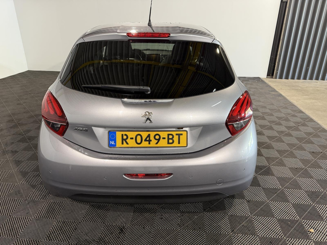 Peugeot | 208 | 1.5 BlueHDi Blue Lease Allure | 2019 | 183.354 km | R049BT | Geen oordeel - Viistoperä: kuva  Peugeot | 208 | 1.5 BlueHDi Blue Lease Allure | 2019 | 183.354 km | R049BT | Geen oordeel - Viistoperä Peugeot | 208 | 1.5 BlueHDi Blue Lease Allure | 2019 | 183.354 km | R049BT | Geen oordeel - Viistoperä: kuva  Peugeot | 208 | 1.5 BlueHDi Blue Lease Allure | 2019 | 183.354 km | R049BT | Geen oordeel - Viistoperä