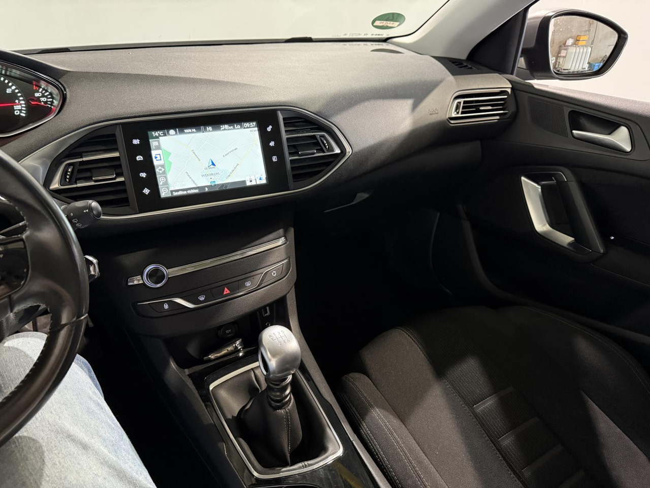 Peugeot | 308 SW | 1.2 e-THP Allure | 2015 | 158.352 km | 6ZJS05 | Logisch - Henkilöauto: kuva Peugeot | 308 SW | 1.2 e-THP Allure | 2015 | 158.352 km | 6ZJS05 | Logisch - Henkilöauto Peugeot | 308 SW | 1.2 e-THP Allure | 2015 | 158.352 km | 6ZJS05 | Logisch - Henkilöauto: kuva Peugeot | 308 SW | 1.2 e-THP Allure | 2015 | 158.352 km | 6ZJS05 | Logisch - Henkilöauto