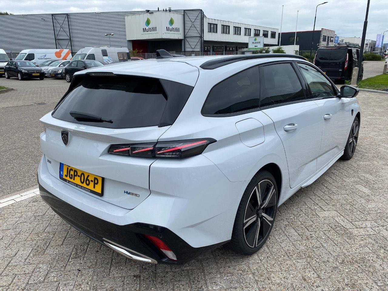 Peugeot 308 SW 1.6 Plug - in Hybrid 225 GT | 2024 | 37.250 km | Automaat | JGP06P | NAP: Geen oordeel - Henkilöauto: kuva Peugeot 308 SW 1.6 Plug - in Hybrid 225 GT | 2024 | 37.250 km | Automaat | JGP06P | NAP: Geen oordeel - Henkilöauto Peugeot 308 SW 1.6 Plug - in Hybrid 225 GT | 2024 | 37.250 km | Automaat | JGP06P | NAP: Geen oordeel - Henkilöauto: kuva Peugeot 308 SW 1.6 Plug - in Hybrid 225 GT | 2024 | 37.250 km | Automaat | JGP06P | NAP: Geen oordeel - Henkilöauto