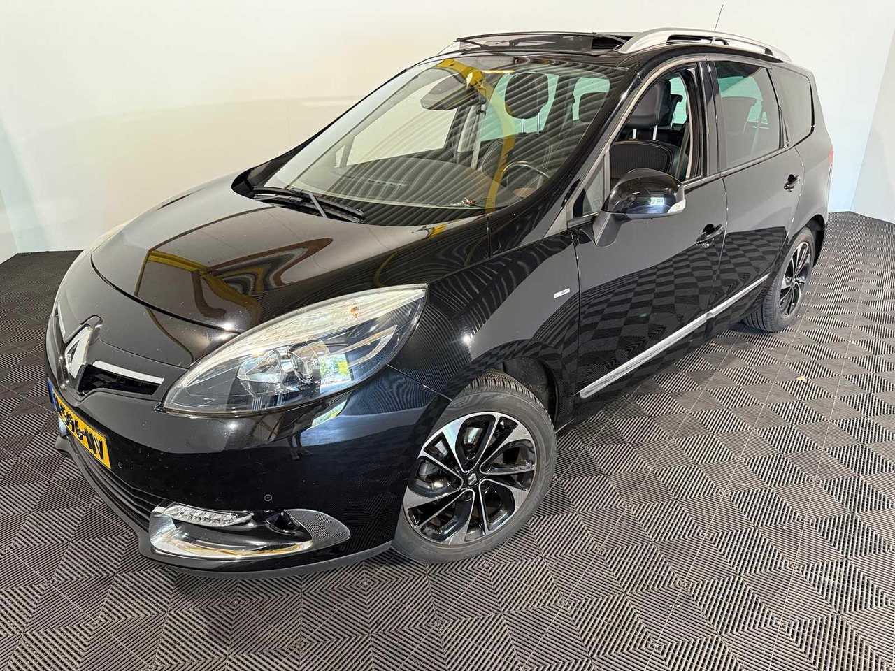 Renault Grand Scénic 1.2 Tce Bose | 2016 | 118.319 km | H-596-NV - Henkilöauto: kuva Renault Grand Scénic 1.2 Tce Bose | 2016 | 118.319 km | H-596-NV - Henkilöauto Renault Grand Scénic 1.2 Tce Bose | 2016 | 118.319 km | H-596-NV - Henkilöauto: kuva Renault Grand Scénic 1.2 Tce Bose | 2016 | 118.319 km | H-596-NV - Henkilöauto