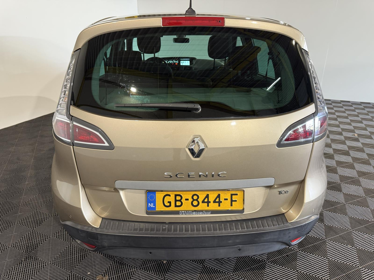 Renault Scénic 1.2 TCe Limited GB-844-F 145.710 km - Henkilöauto: kuva Renault Scénic 1.2 TCe Limited GB-844-F 145.710 km - Henkilöauto Renault Scénic 1.2 TCe Limited GB-844-F 145.710 km - Henkilöauto: kuva Renault Scénic 1.2 TCe Limited GB-844-F 145.710 km - Henkilöauto