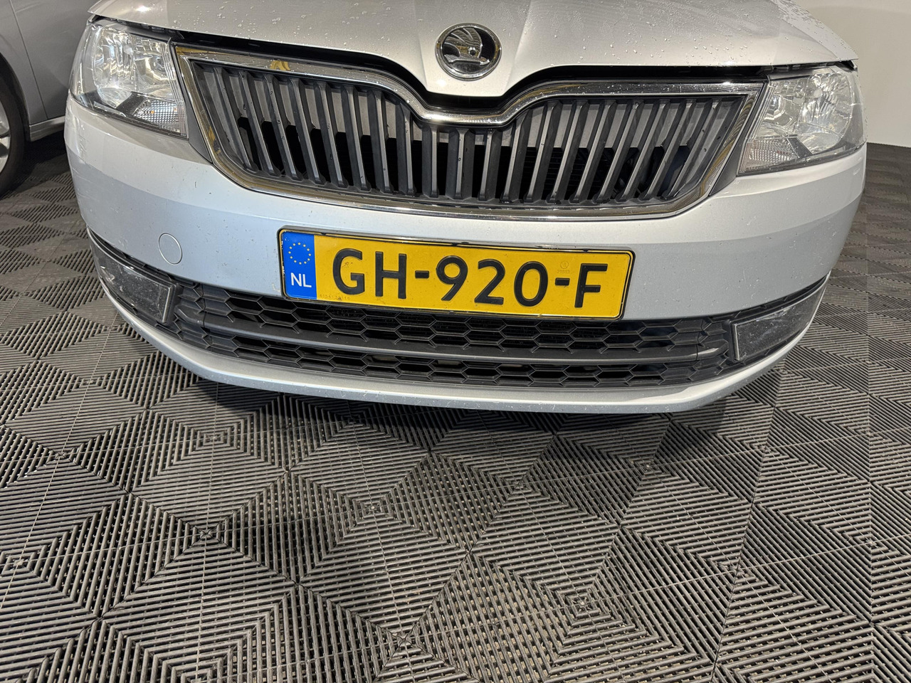 Skoda Rapid Spaceback 1.2 TSI Greentech Ambition Businessline | 2015 | 274.606 km |GH-920-F - Viistoperä: kuva Skoda Rapid Spaceback 1.2 TSI Greentech Ambition Businessline | 2015 | 274.606 km |GH-920-F - Viistoperä Skoda Rapid Spaceback 1.2 TSI Greentech Ambition Businessline | 2015 | 274.606 km |GH-920-F - Viistoperä: kuva Skoda Rapid Spaceback 1.2 TSI Greentech Ambition Businessline | 2015 | 274.606 km |GH-920-F - Viistoperä