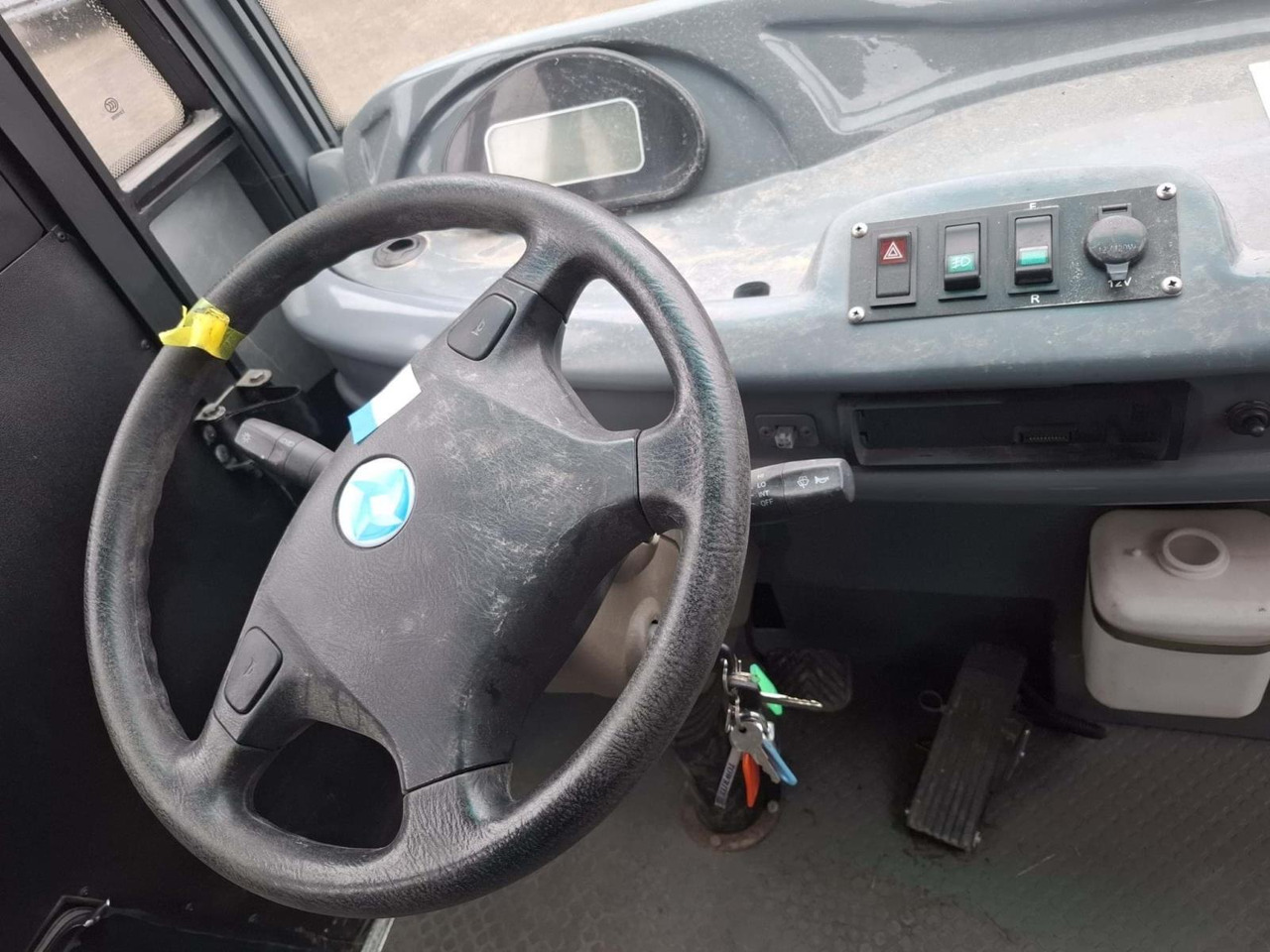 Towrite 10-Persoons Elektrische Bus - Golfauto: kuva Towrite 10-Persoons Elektrische Bus - Golfauto Towrite 10-Persoons Elektrische Bus - Golfauto: kuva Towrite 10-Persoons Elektrische Bus - Golfauto