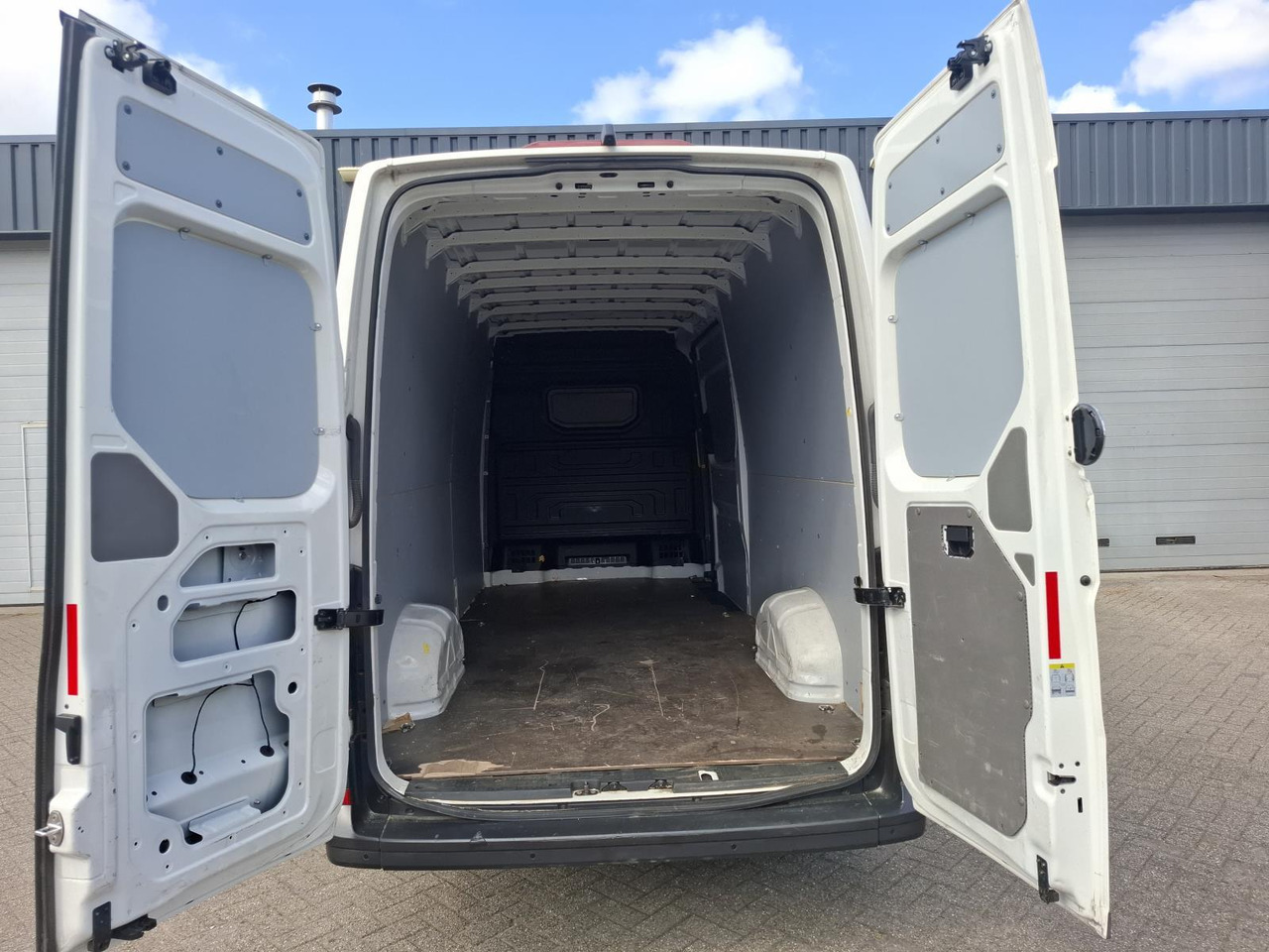 Volkswagen Crafter 35 2.0 TDI L4H3 | 2022 | 135.282 km | VPR-84-T - Pakettiauto: kuva Volkswagen Crafter 35 2.0 TDI L4H3 | 2022 | 135.282 km | VPR-84-T - Pakettiauto Volkswagen Crafter 35 2.0 TDI L4H3 | 2022 | 135.282 km | VPR-84-T - Pakettiauto: kuva Volkswagen Crafter 35 2.0 TDI L4H3 | 2022 | 135.282 km | VPR-84-T - Pakettiauto