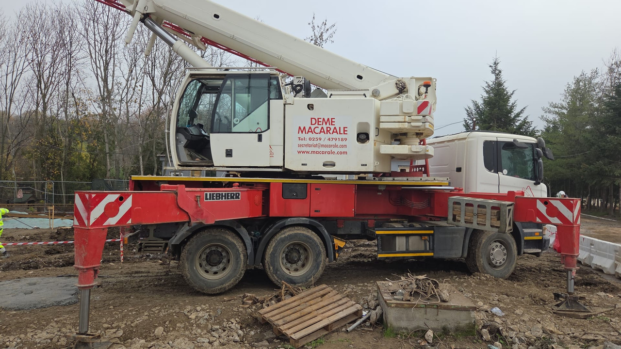 LIEBHERR LTF1035 - Ajoneuvonosturi: kuva LIEBHERR LTF1035 - Ajoneuvonosturi LIEBHERR LTF1035 - Ajoneuvonosturi: kuva LIEBHERR LTF1035 - Ajoneuvonosturi