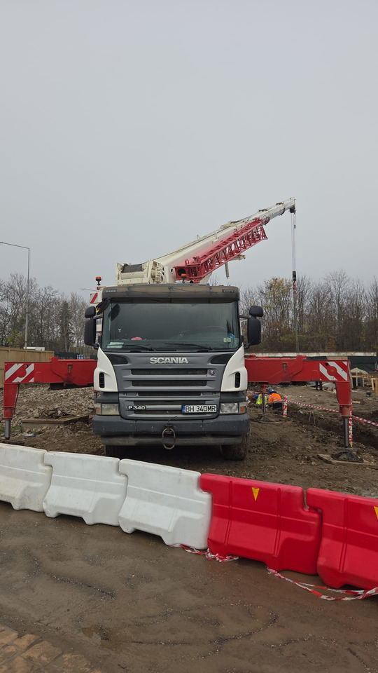 LIEBHERR LTF1035 - Ajoneuvonosturi: kuva LIEBHERR LTF1035 - Ajoneuvonosturi LIEBHERR LTF1035 - Ajoneuvonosturi: kuva LIEBHERR LTF1035 - Ajoneuvonosturi