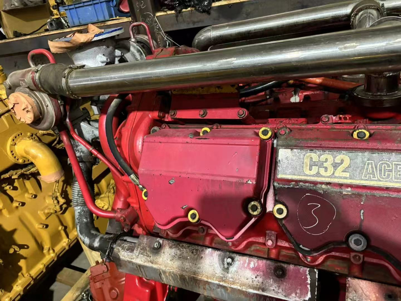 CATPILLAR C32 - Sähkögeneraattori: kuva CATPILLAR C32 - Sähkögeneraattori CATPILLAR C32 - Sähkögeneraattori: kuva CATPILLAR C32 - Sähkögeneraattori