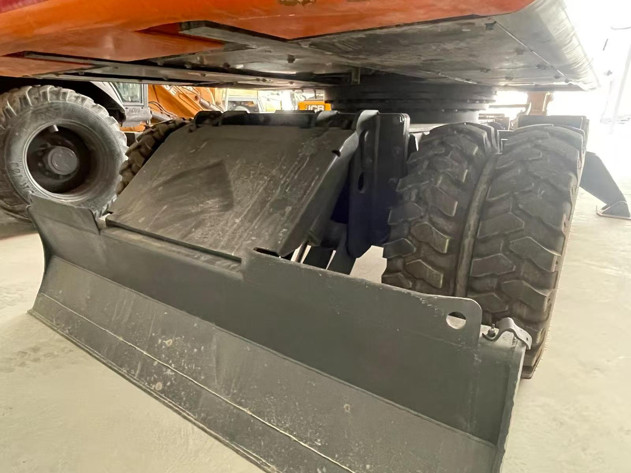 DOOSAN DX210 - Pyöräalustainen kaivinkone: kuva DOOSAN DX210 - Pyöräalustainen kaivinkone DOOSAN DX210 - Pyöräalustainen kaivinkone: kuva DOOSAN DX210 - Pyöräalustainen kaivinkone