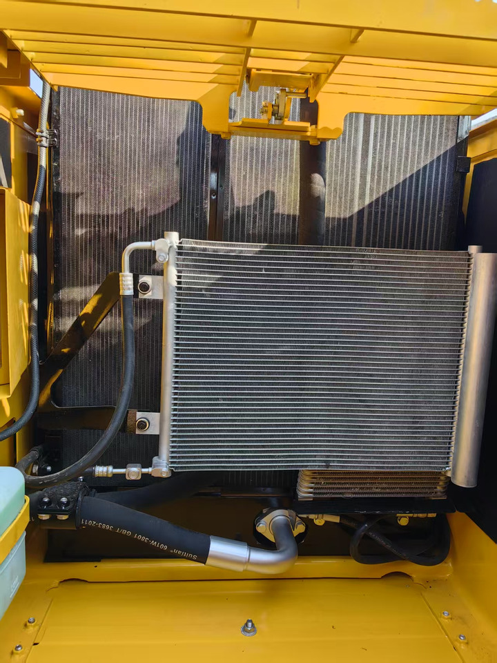 KOMATSU PC200-7 - Telakaivukone: kuva KOMATSU PC200-7 - Telakaivukone KOMATSU PC200-7 - Telakaivukone: kuva KOMATSU PC200-7 - Telakaivukone