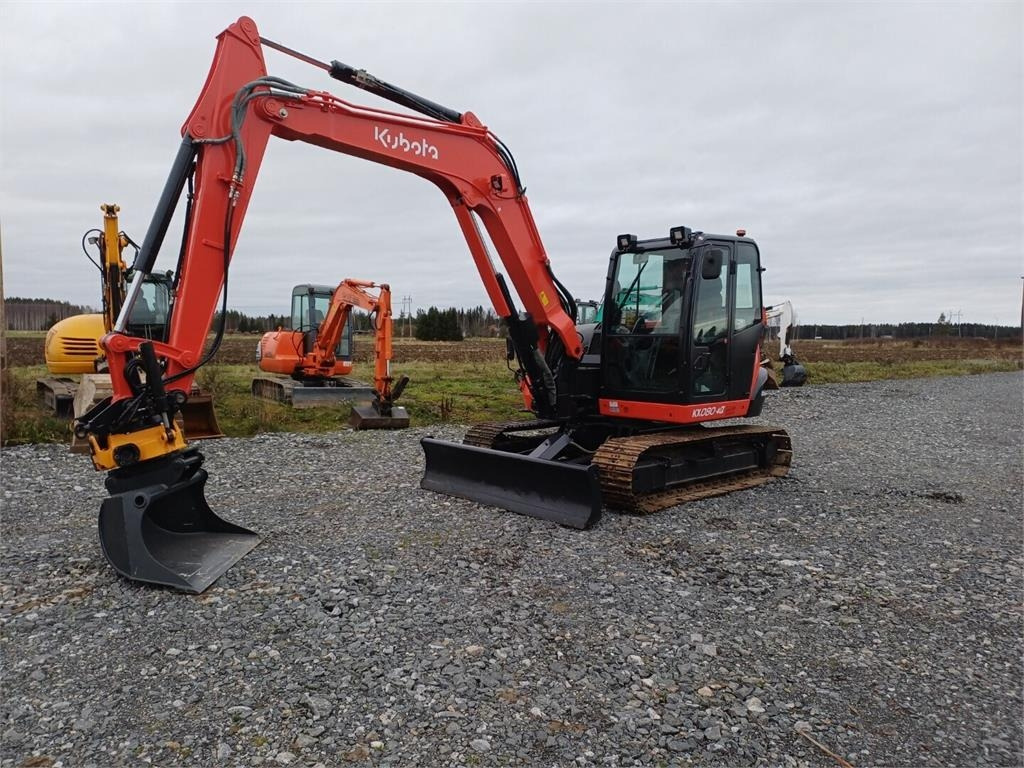 Kubota Kx080-4a Engcon pyörittäjällä - Minikuormaaja: kuva Kubota Kx080-4a Engcon pyörittäjällä - Minikuormaaja Kubota Kx080-4a Engcon pyörittäjällä - Minikuormaaja: kuva Kubota Kx080-4a Engcon pyörittäjällä - Minikuormaaja